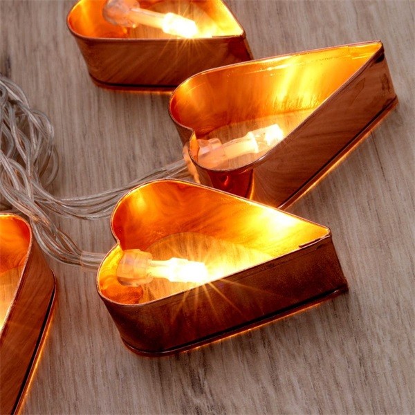 Szív alakú fém/2m/meleg fehér/10db LED-es/3xAA elemes fénydekoráció 